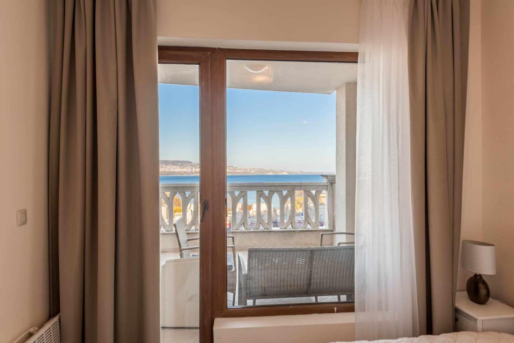Azur Del Mar Seaview Apartment 바르나 외부 사진